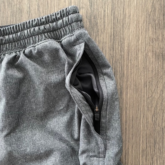 Mens Adidas 3 Stripe Shorts in Grey - Picture 4 of 8